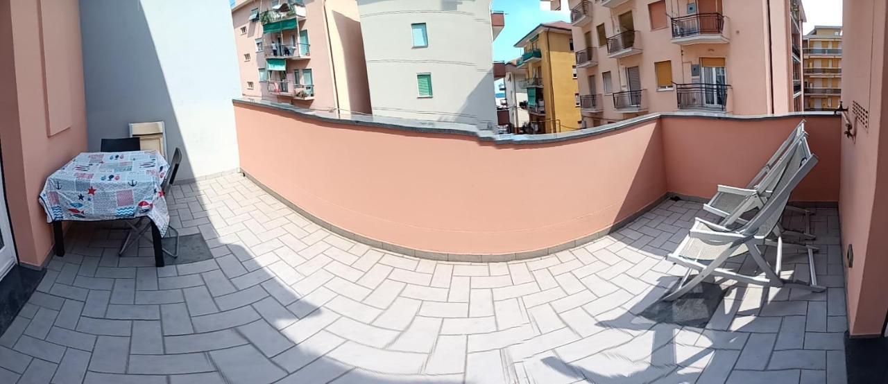 Faluma Pietra Ligure Kültér fotó